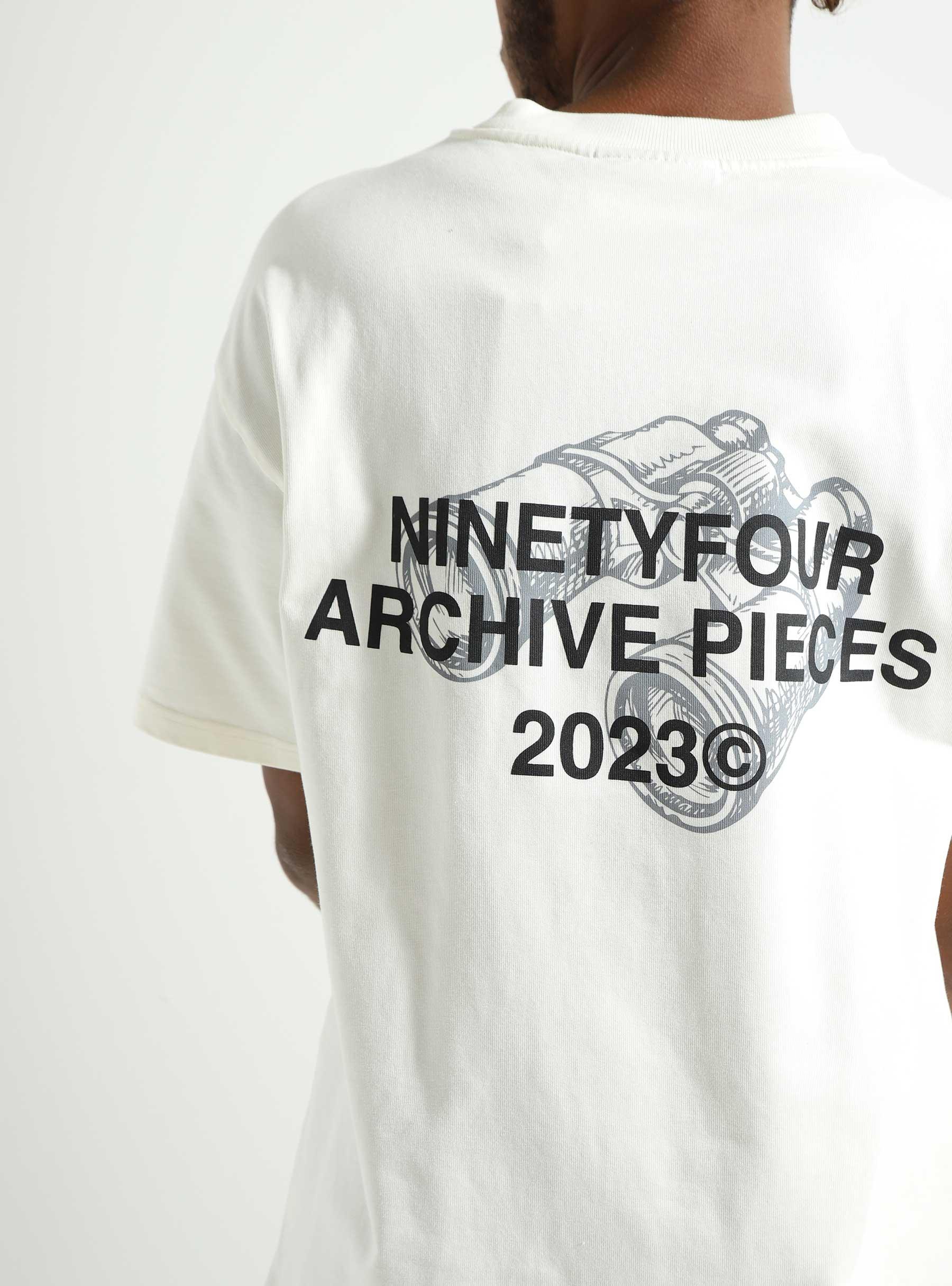 Archive Pieces T-shirt Beige