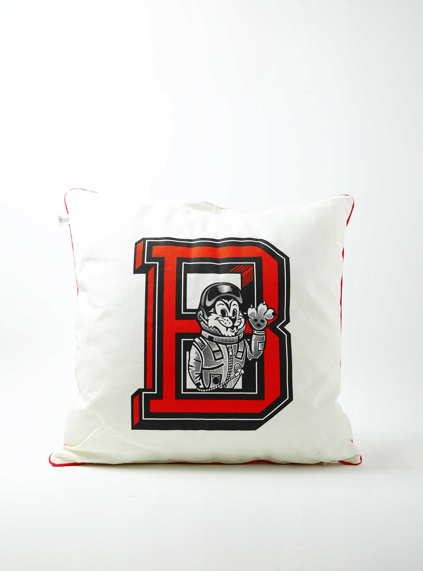 College Cushion Cream B24366