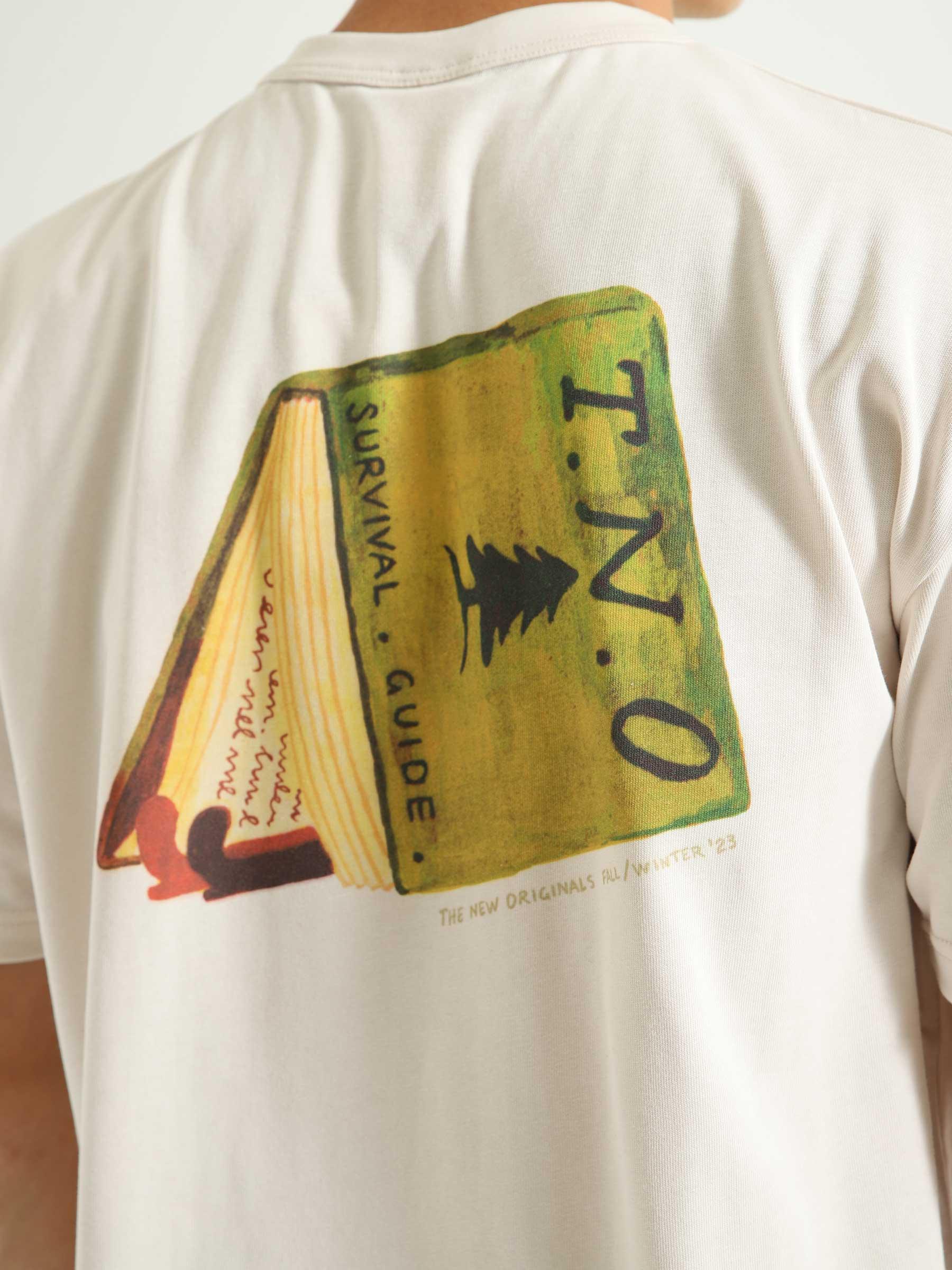 Survival Book T-shirt White Sand 100SBF23.005
