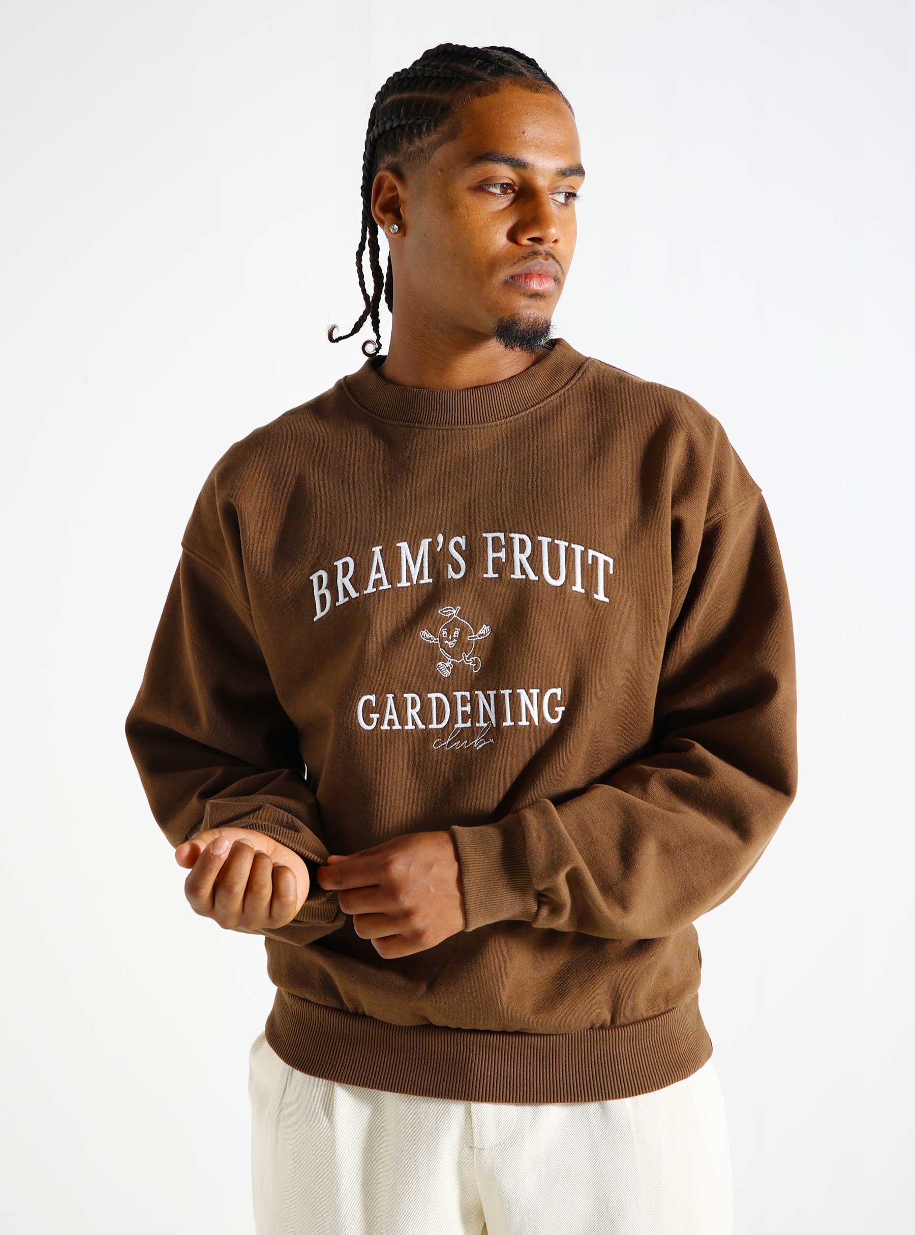 Brams Fruit Gardening Club Crewneck Brown 356