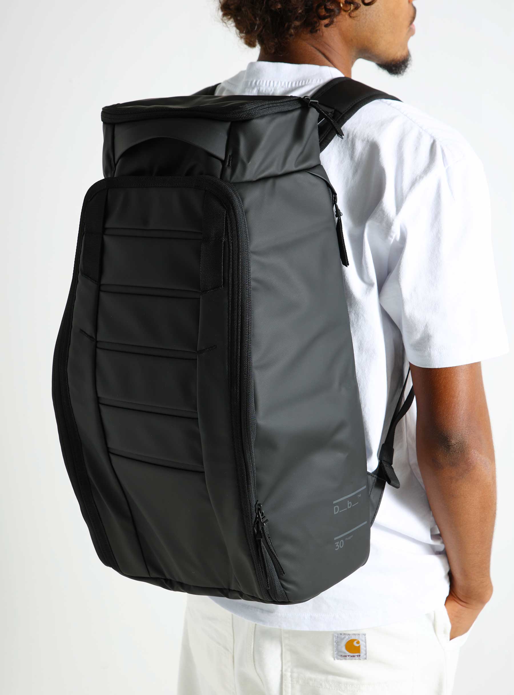 D__b__™ Hugger Backpack 30L Black Out 1000176004901