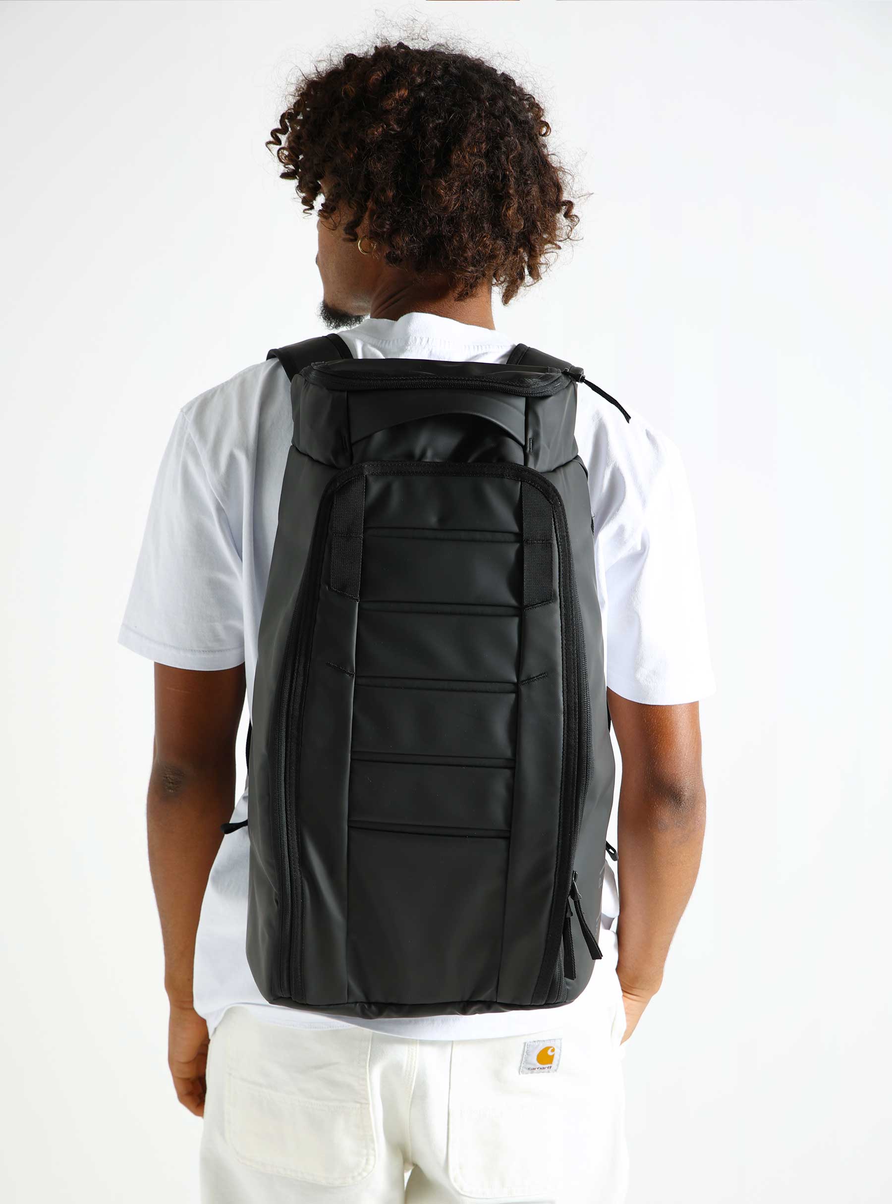 D__b__™ Hugger Backpack 30L Black Out 1000176004901