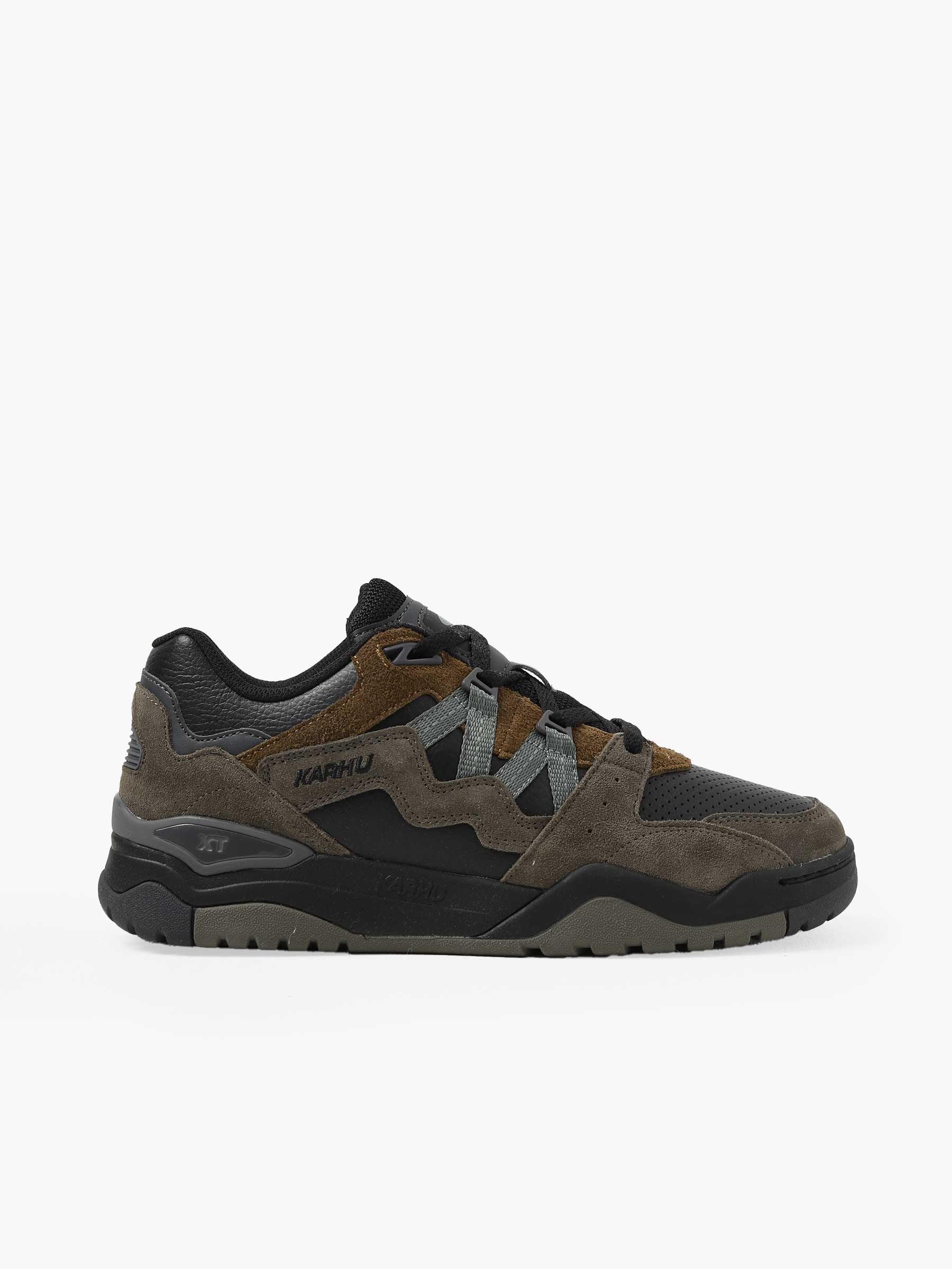 Karhu Fusion XT Black Laurel Wreath F850004