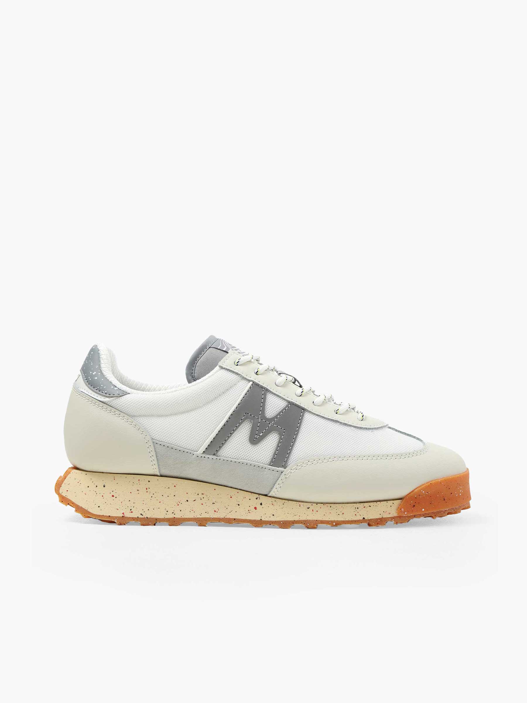 Karhu Mestari Control Lily White Silver F840007