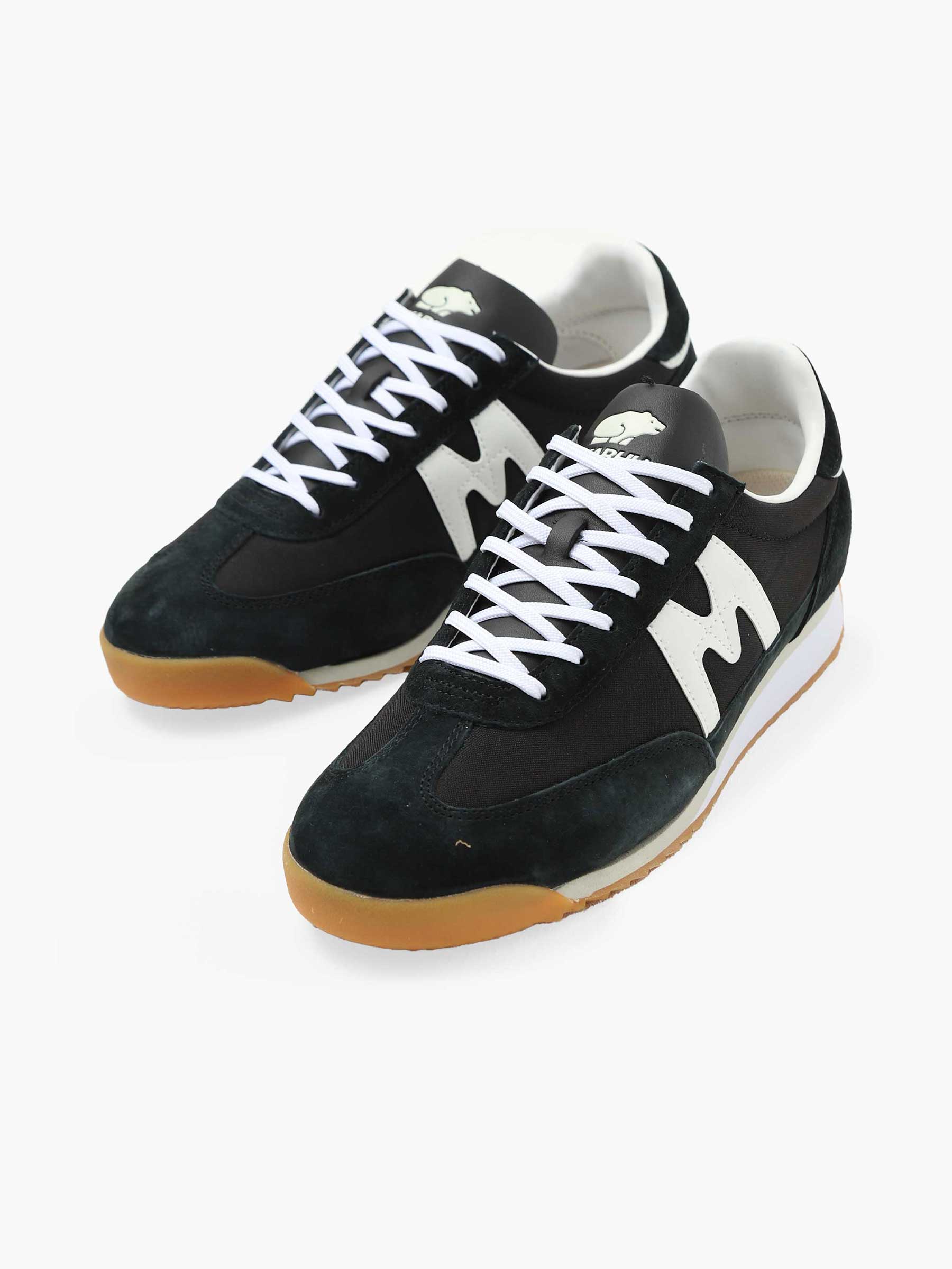 Karhu Mestari Black White F805003