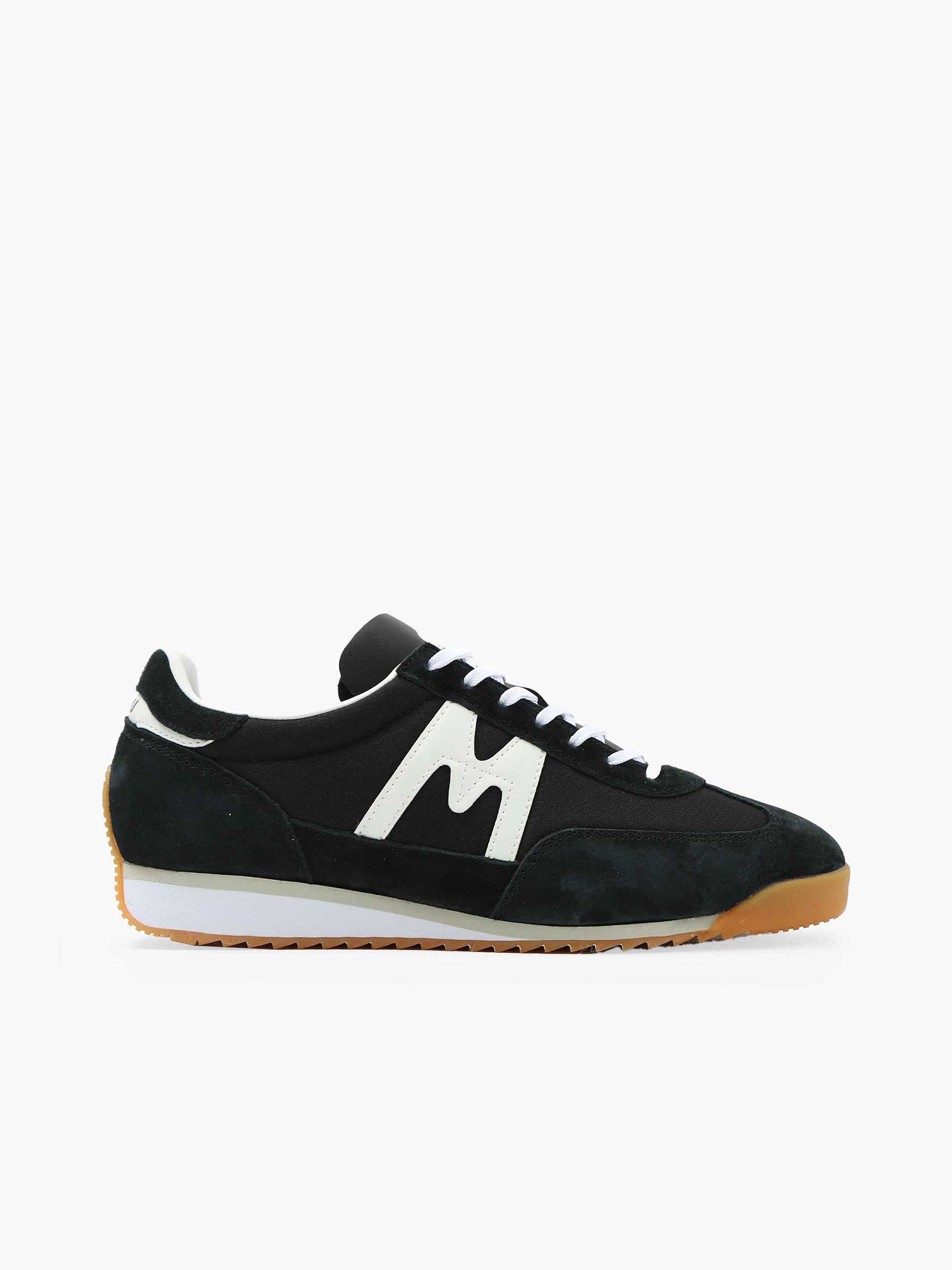 Karhu Mestari Black White F805003