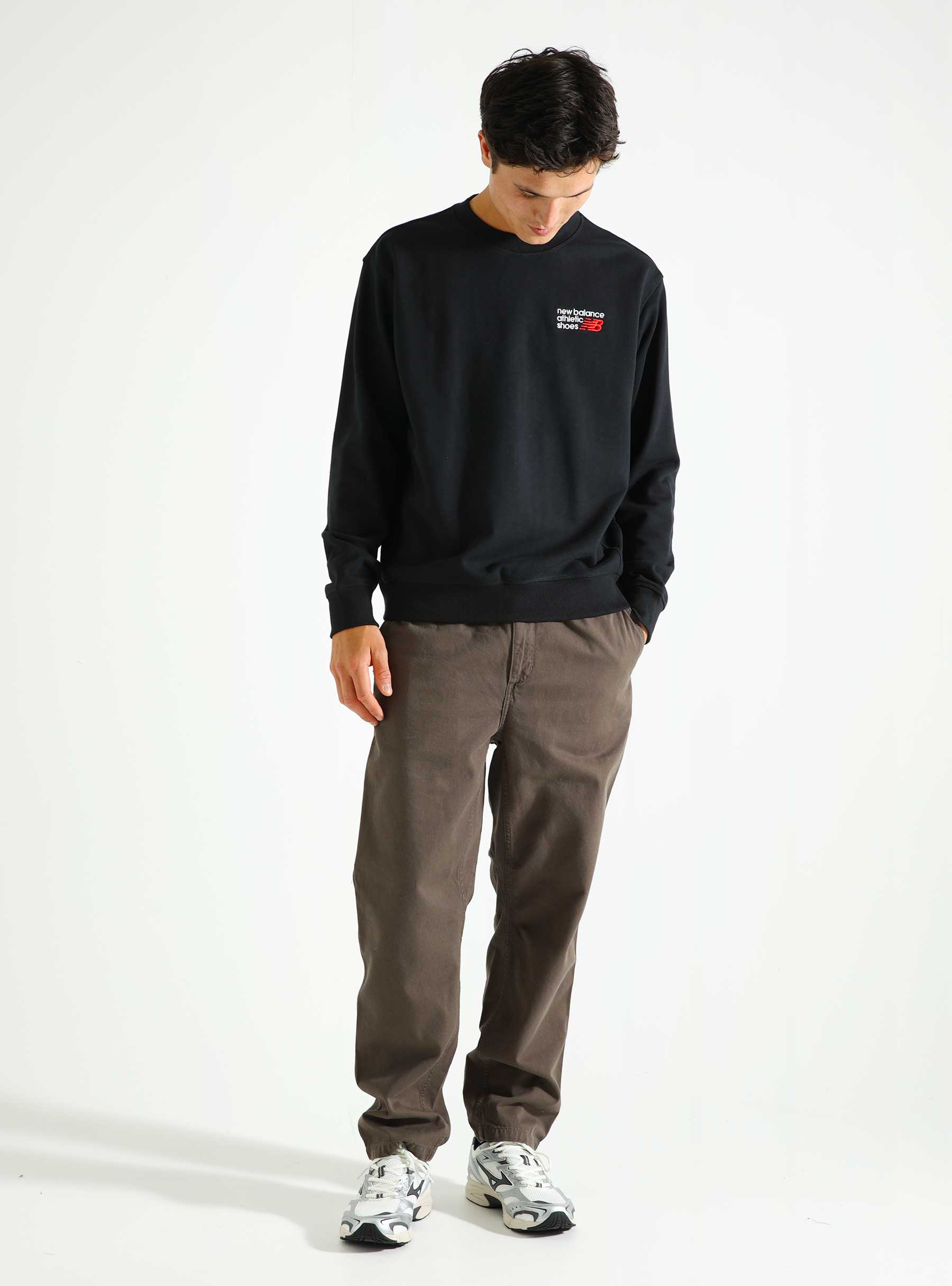 New Balance Athletics Premium Logo Crewneck Black MT41547