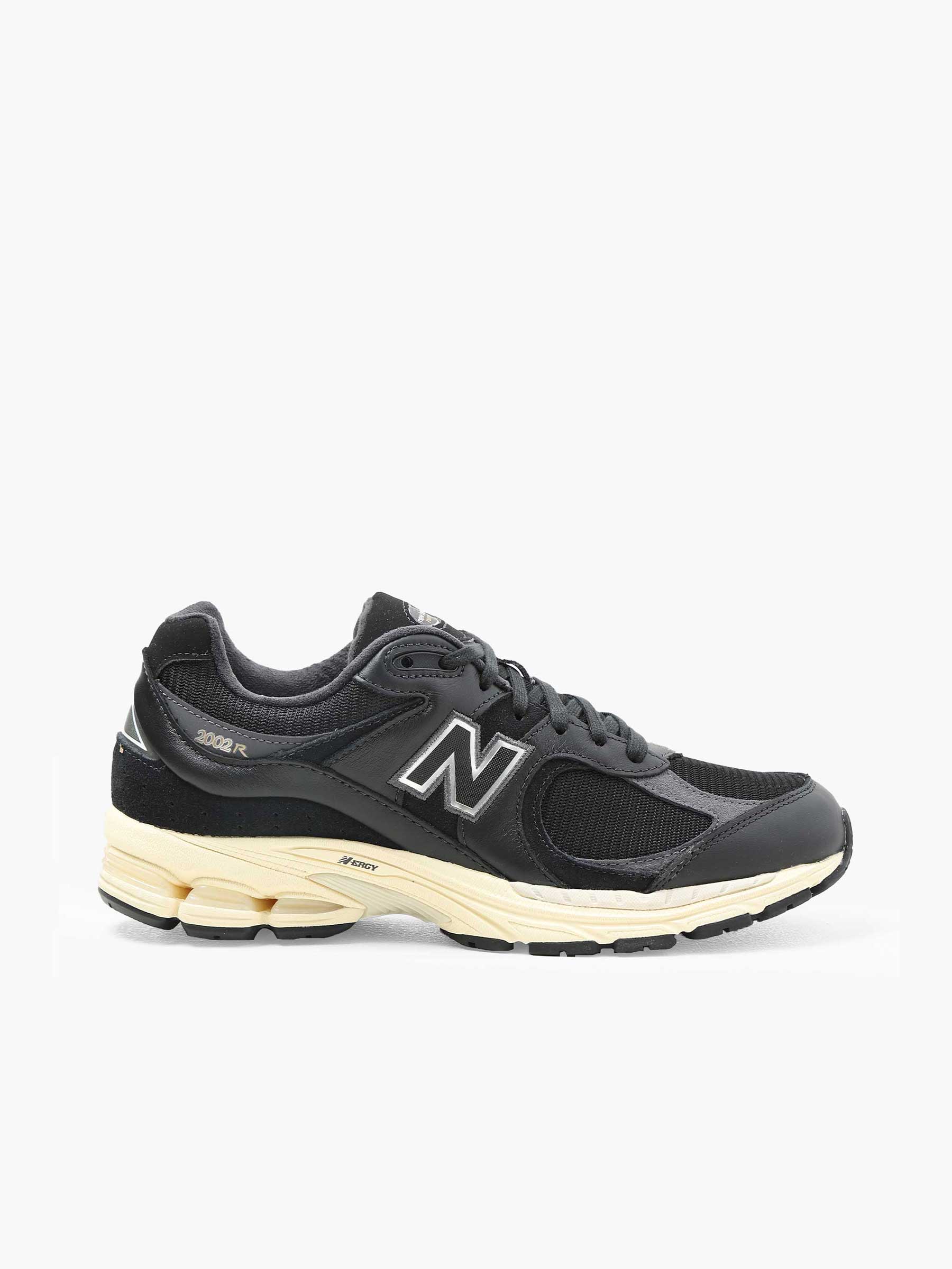 New Balance M2002RIB Black