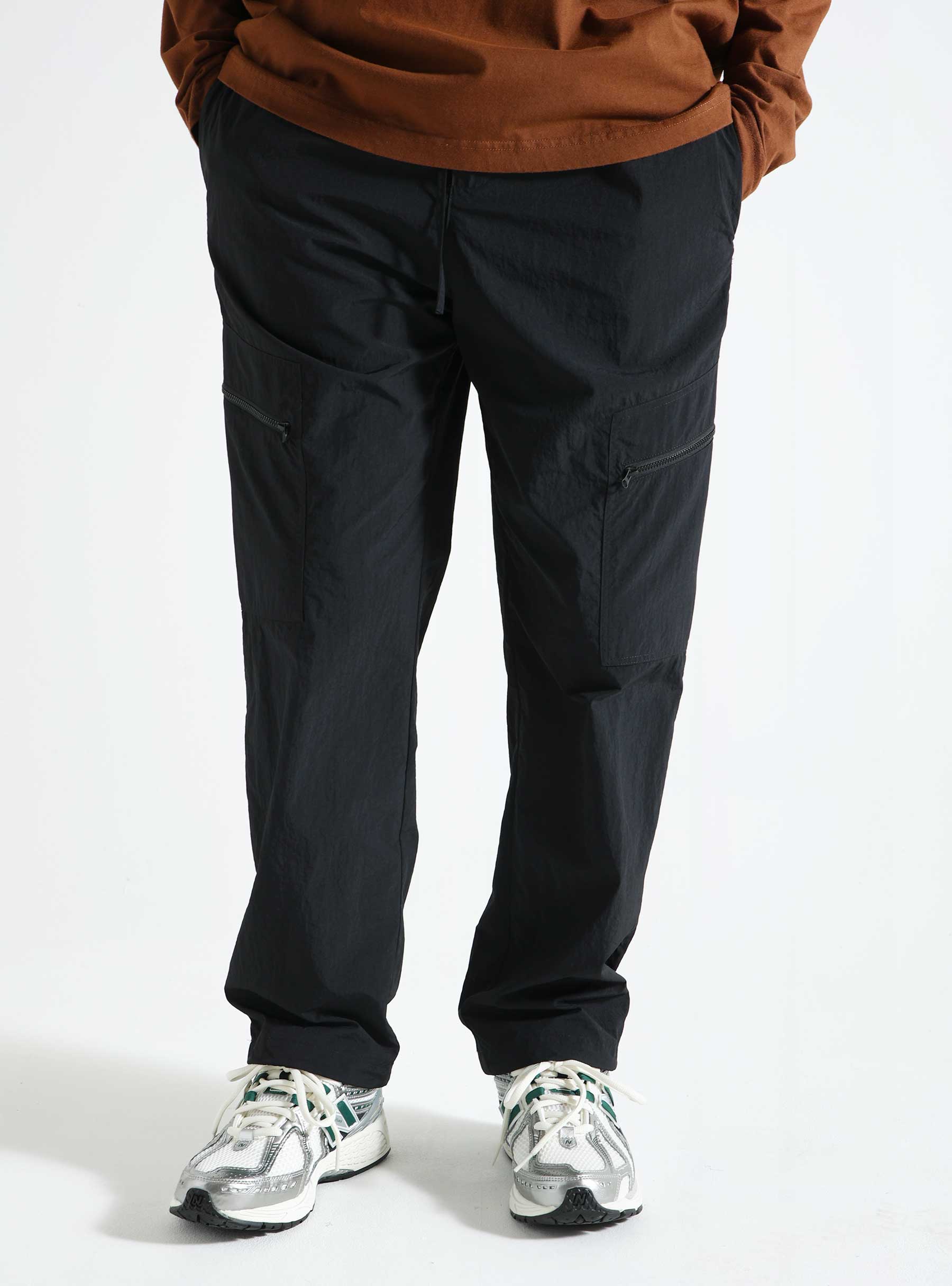 OLAF Nylon Trackpant Black M180408