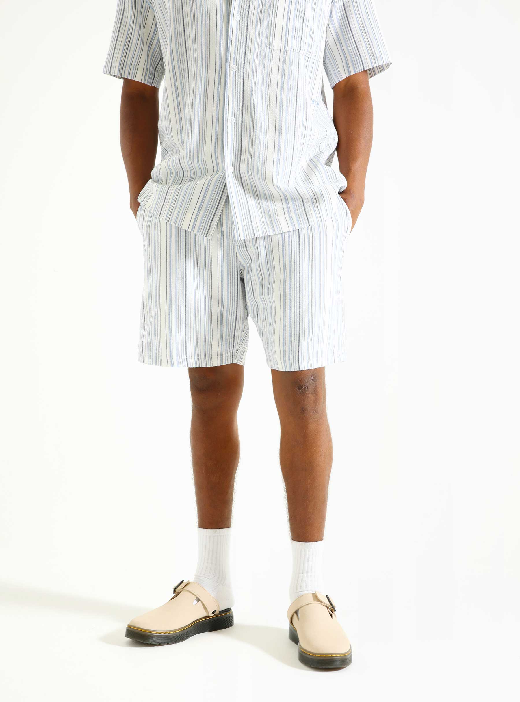 OLAF Stripe Shorts Blue Stripe M170410