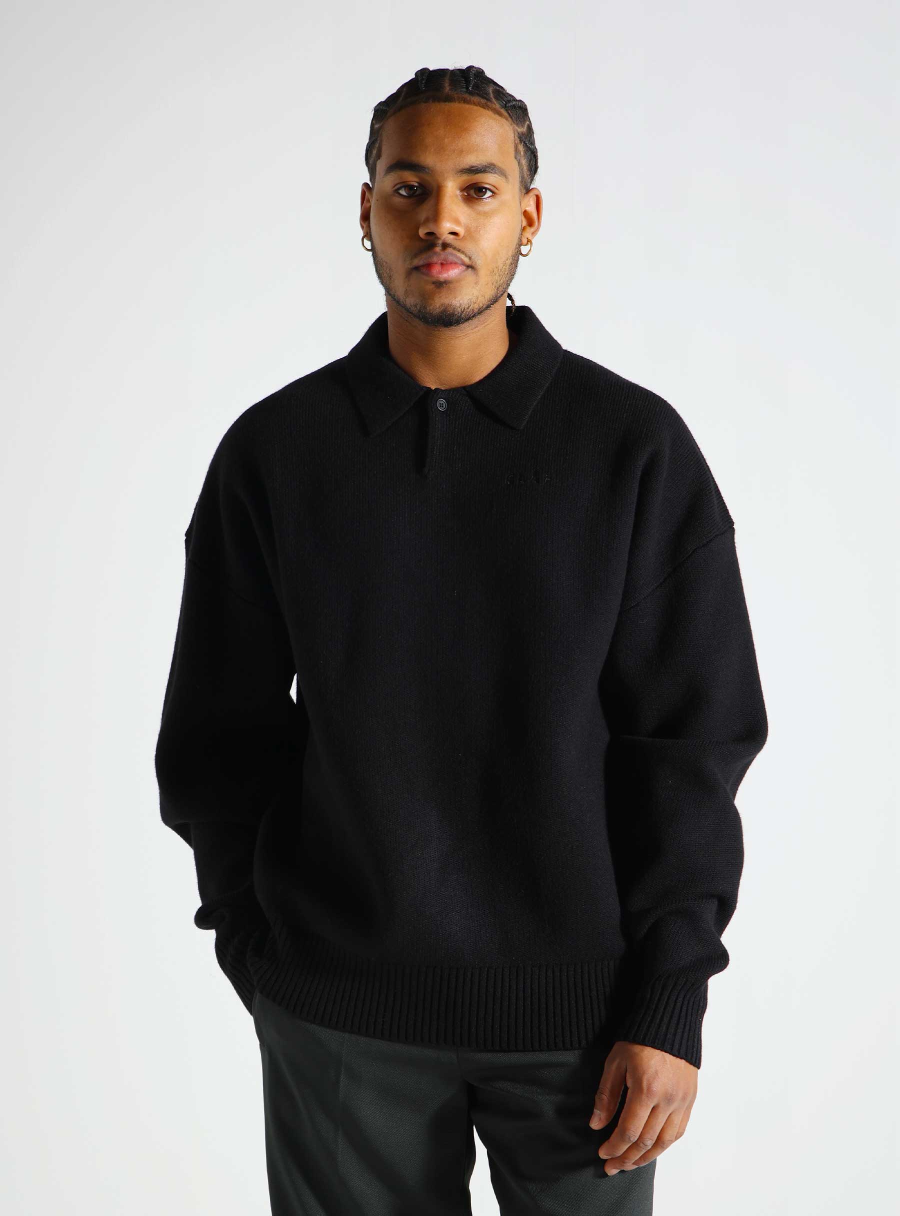 OLAF Oversized Knitted Polo Black M180701