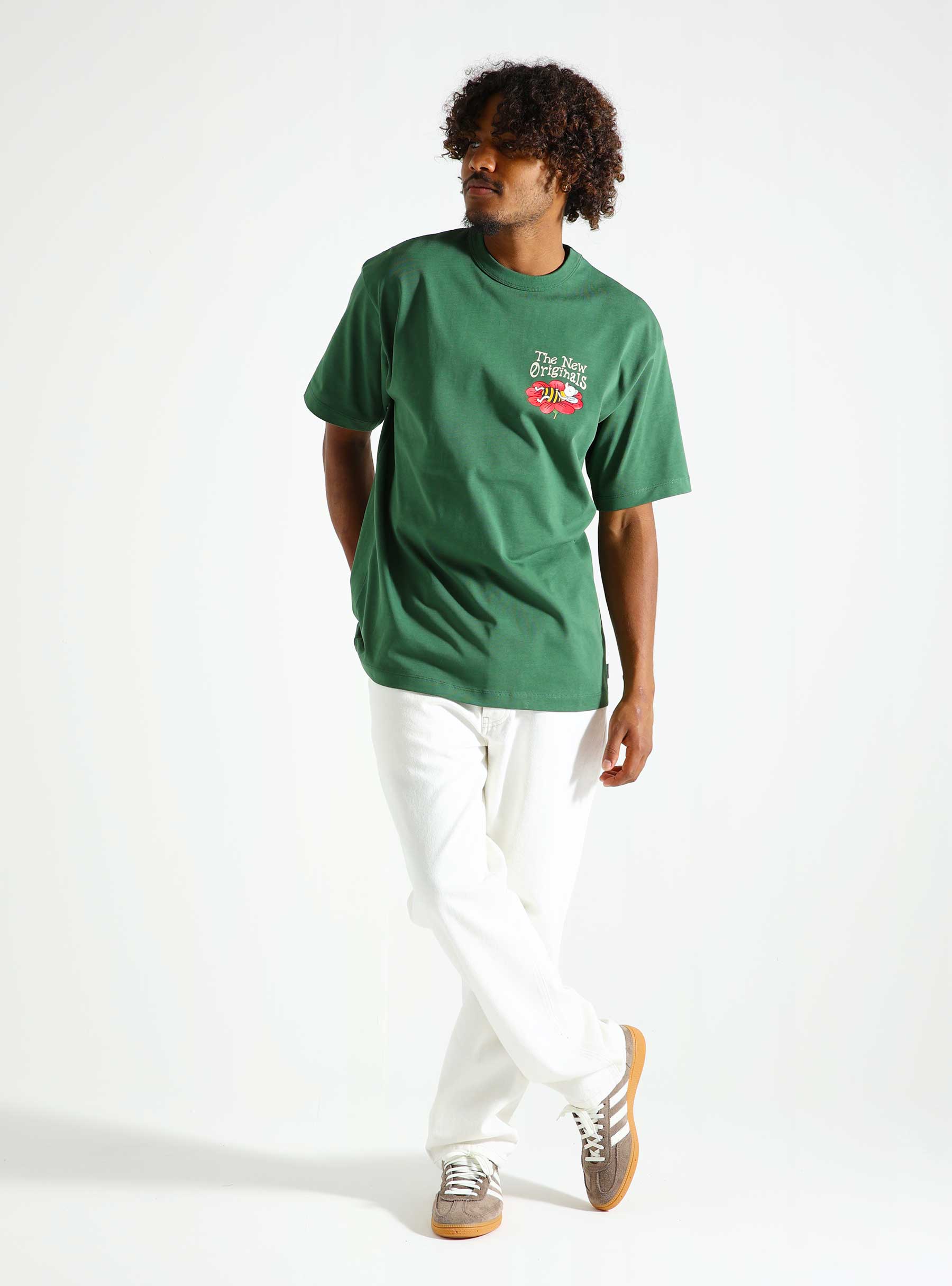 The New Originals Lazy Bee T-Shirt Greener Pastures 100LBRE24.712