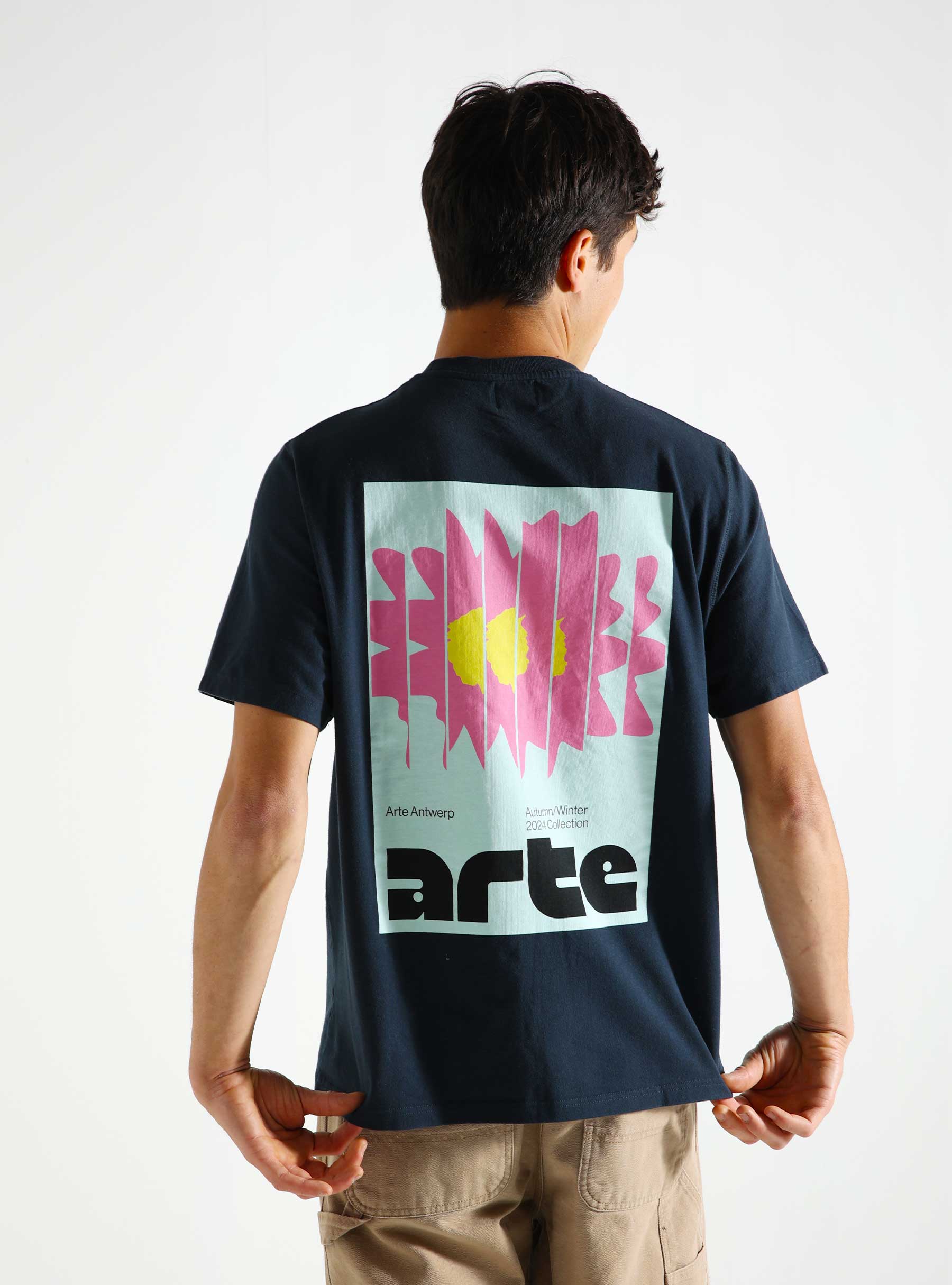 Arte Antwerp Flower Poster T-shirt Navy AW24-121T