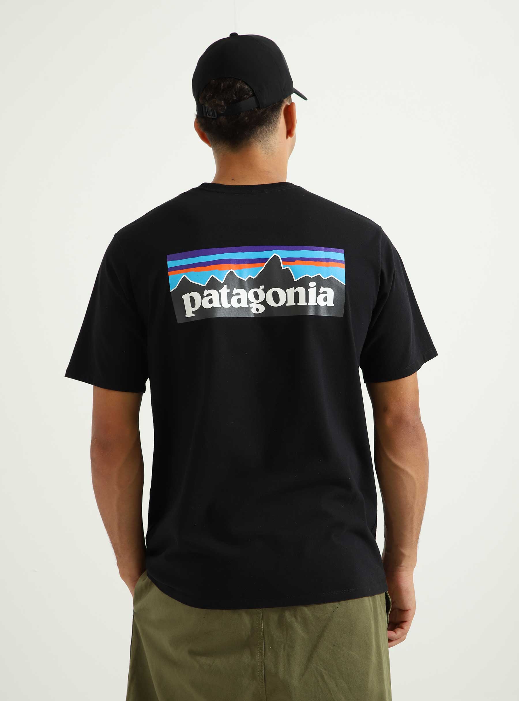 Patagonia M's P-6 Logo Responsibili T-Shirt Black 38504